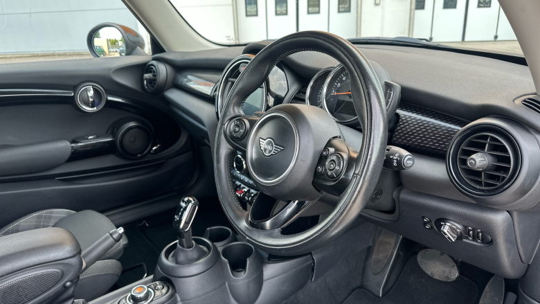 MINI Hatchback 2.0 Cooper S Classic II 3dr Auto Petrol Hatchback